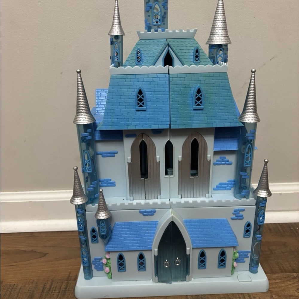 20" Walt Disney World CINDERELLA WEDDING CASTLE Hard To Find Blue Castle
